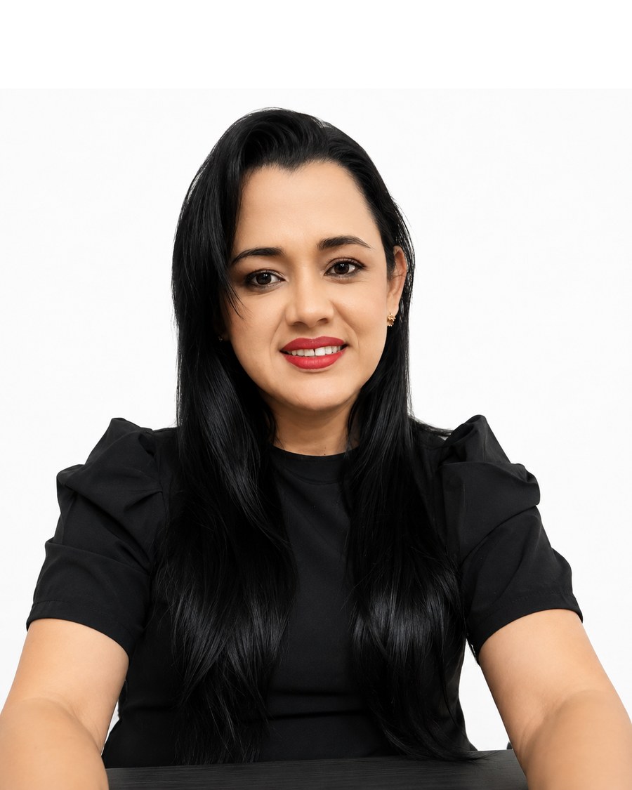 Retrato corporativo de la Dra. Martha Salcedo, Subgerente